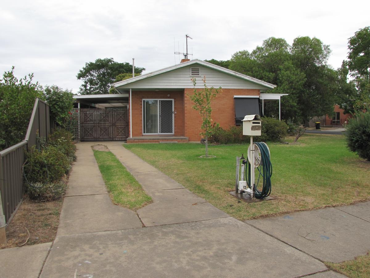 Clarke Street Villa Benalla Exterior foto